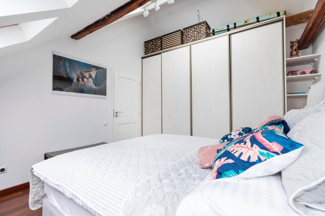 Beautiful And Romantic Penthouse With Two Terraces บราติสลาวา ภายนอก รูปภาพ