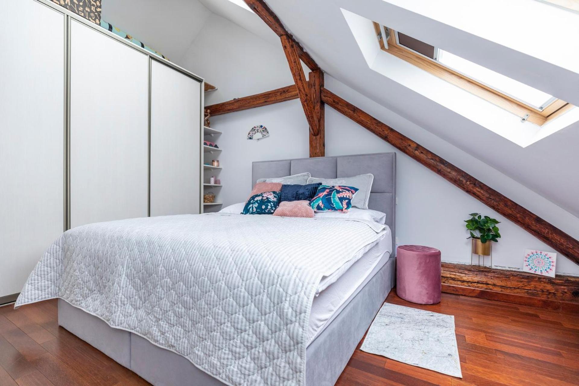 Beautiful And Romantic Penthouse With Two Terraces บราติสลาวา ภายนอก รูปภาพ